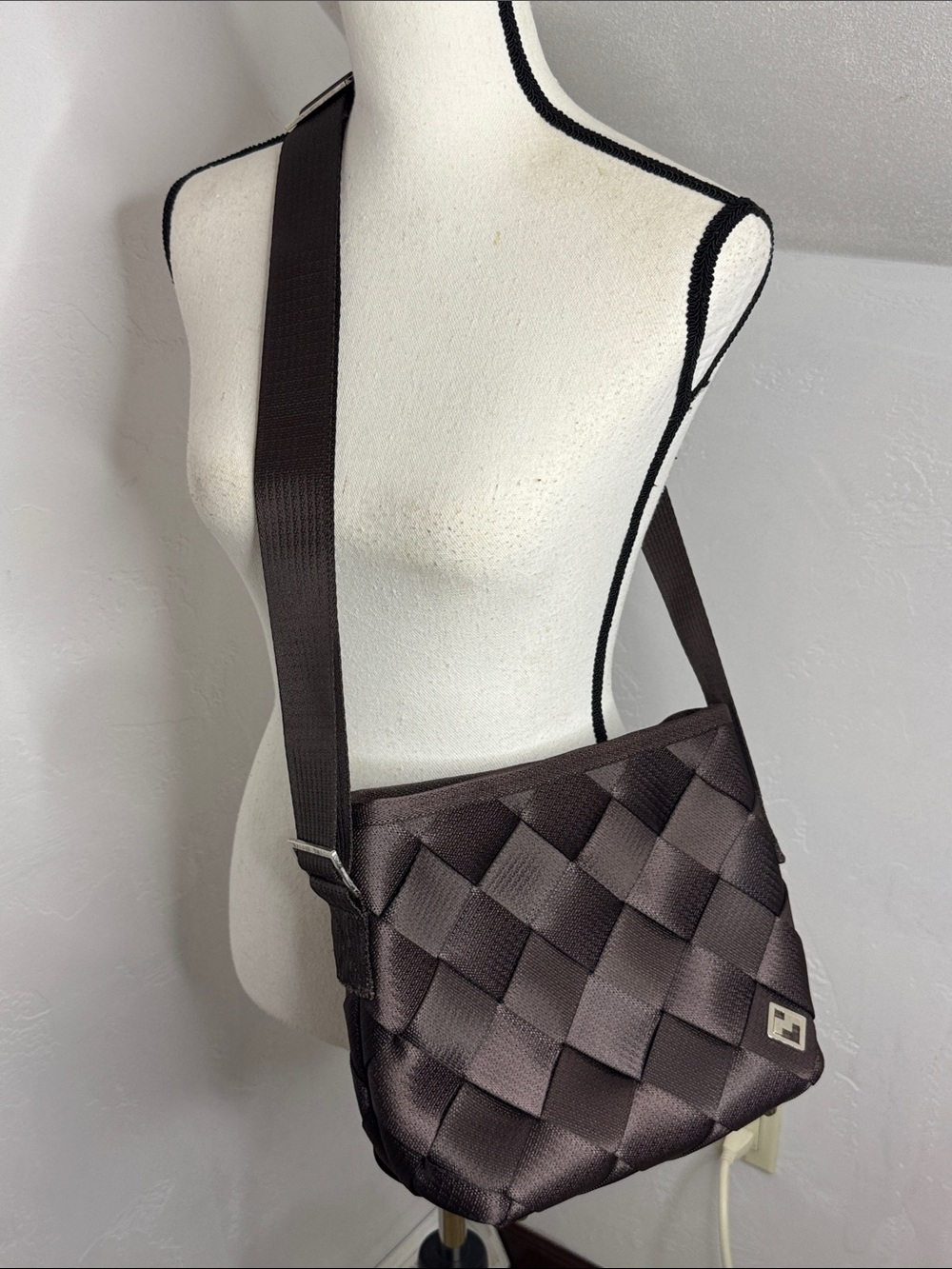 Maggie Bags Chocolate Brown Woven Crossbody Bag MCB10358 - Picture 2 of 14